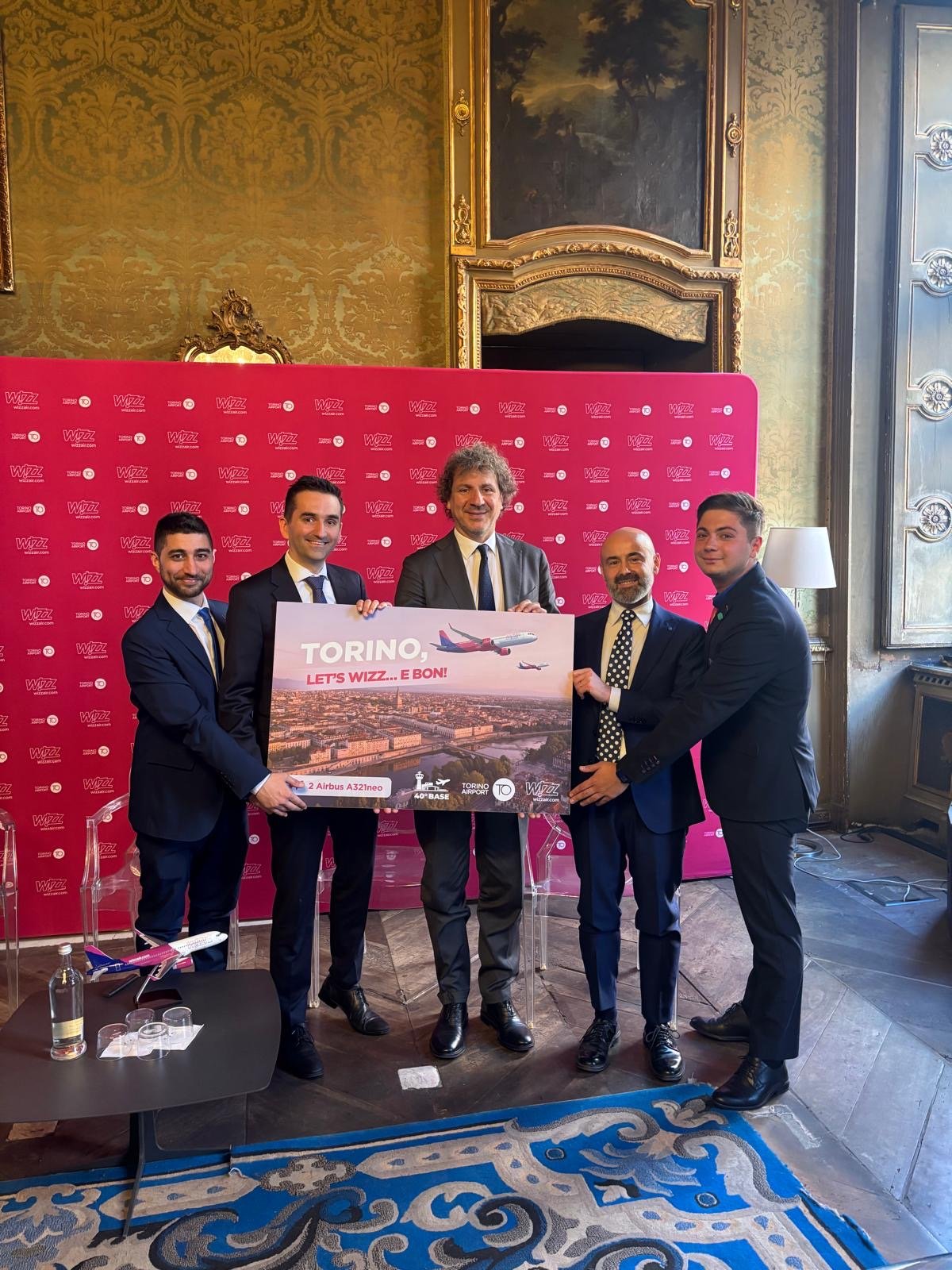 wizz ტურინში